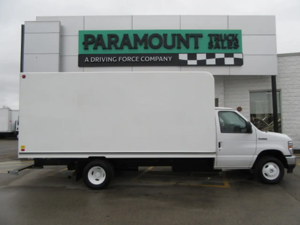 2022 Ford E-450 Super Duty DRW