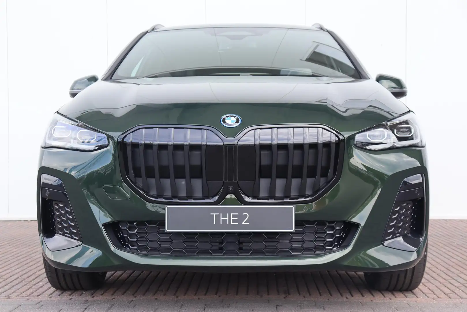 BMW 225 2 Serie Active Tourer 225e xDrive | M Sportpakket Zelená - 2