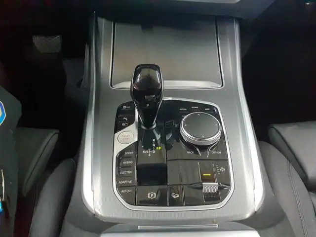 BMW X5 view 10