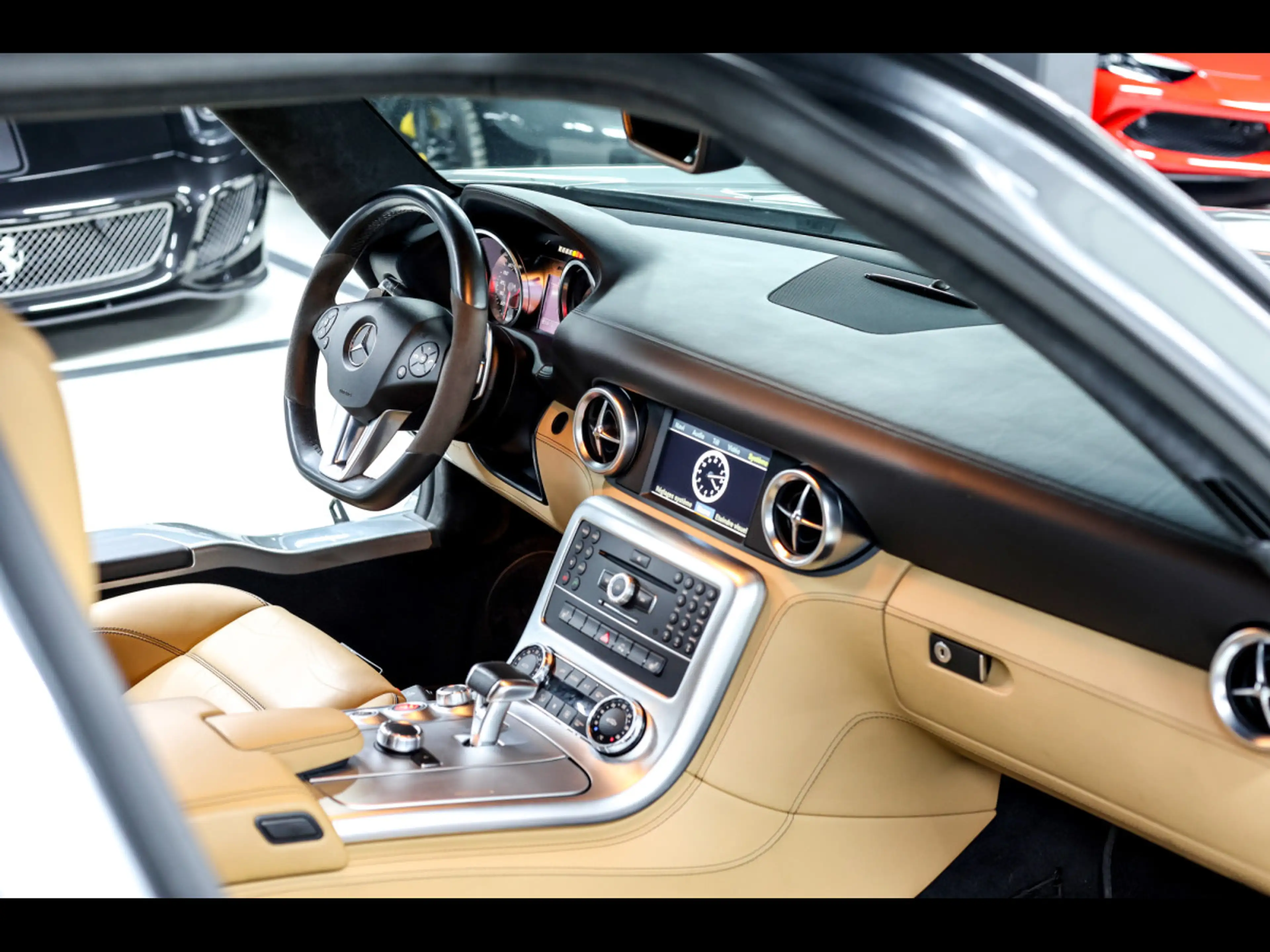Mercedes-Benz SLS AMG COUPE 6.3 V8°KAM°NEW SERVICE 08/2026 — photo 13