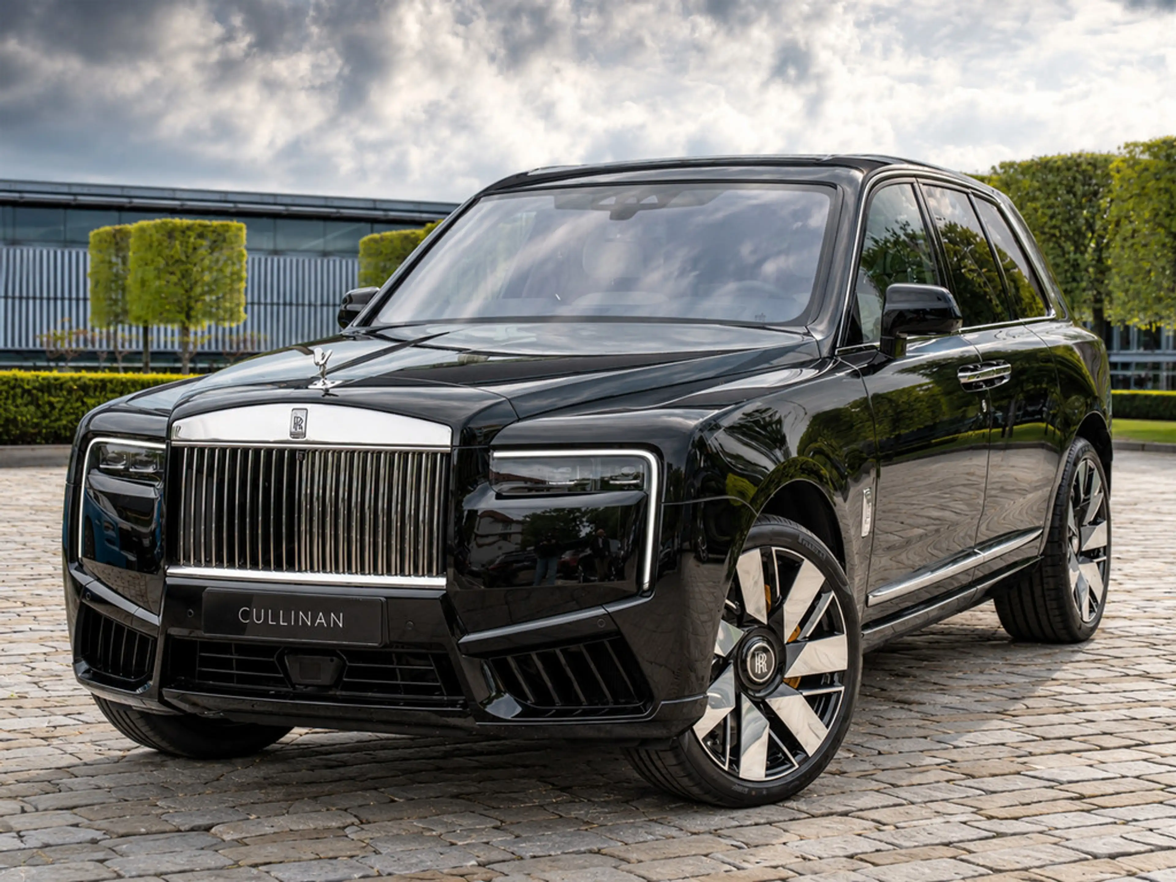 Rolls-Royce Cullinan SERIES II + SHOOTING STAR
