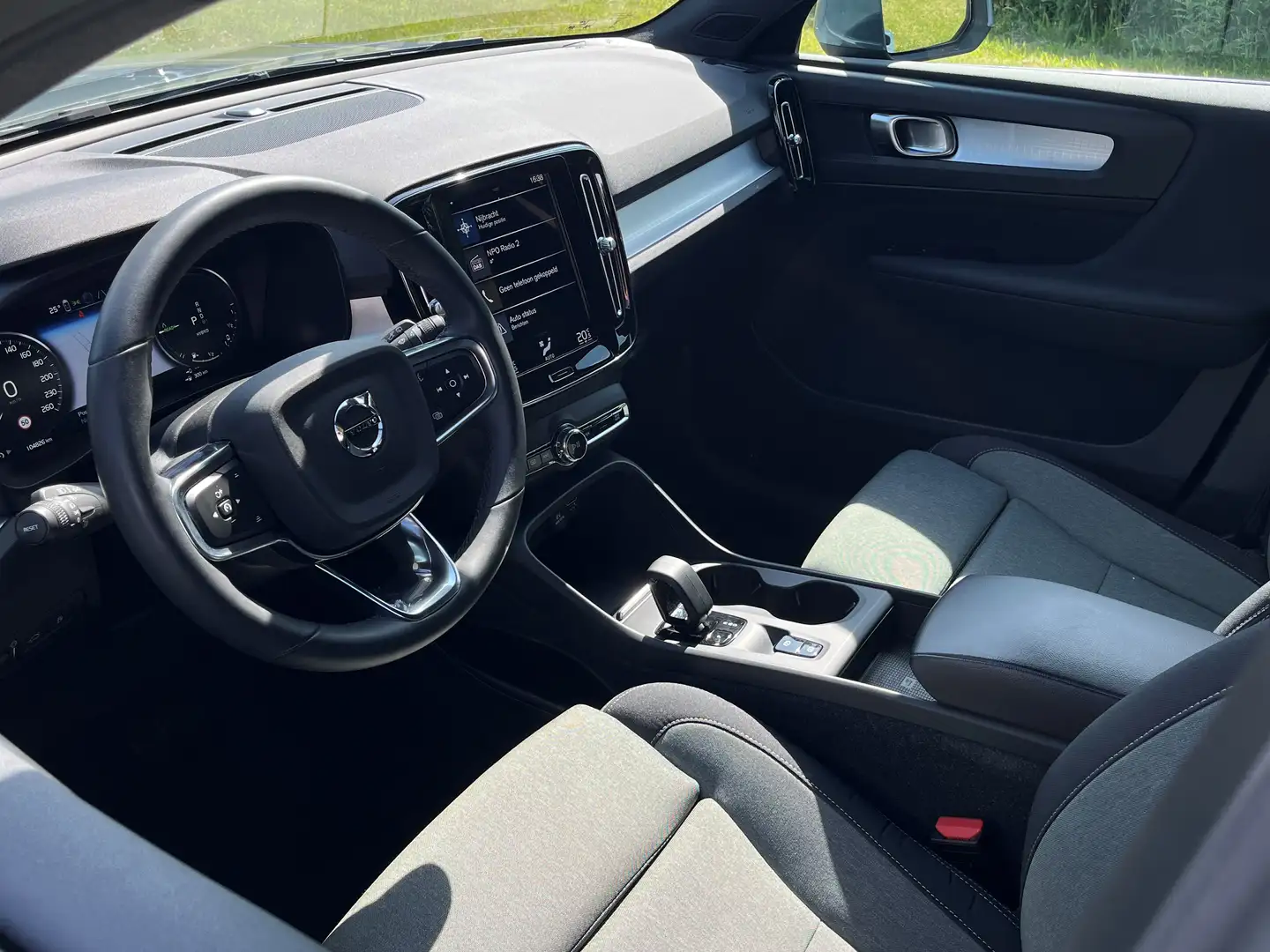 Volvo XC40 1.5 T4 Recharge Inscription Expression Grigio - 2