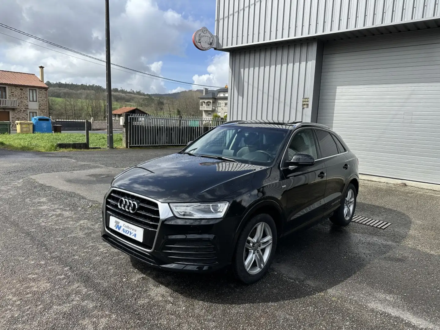 Audi Q3 2.0TDI Sport edition quattro 135kW Noir - 1