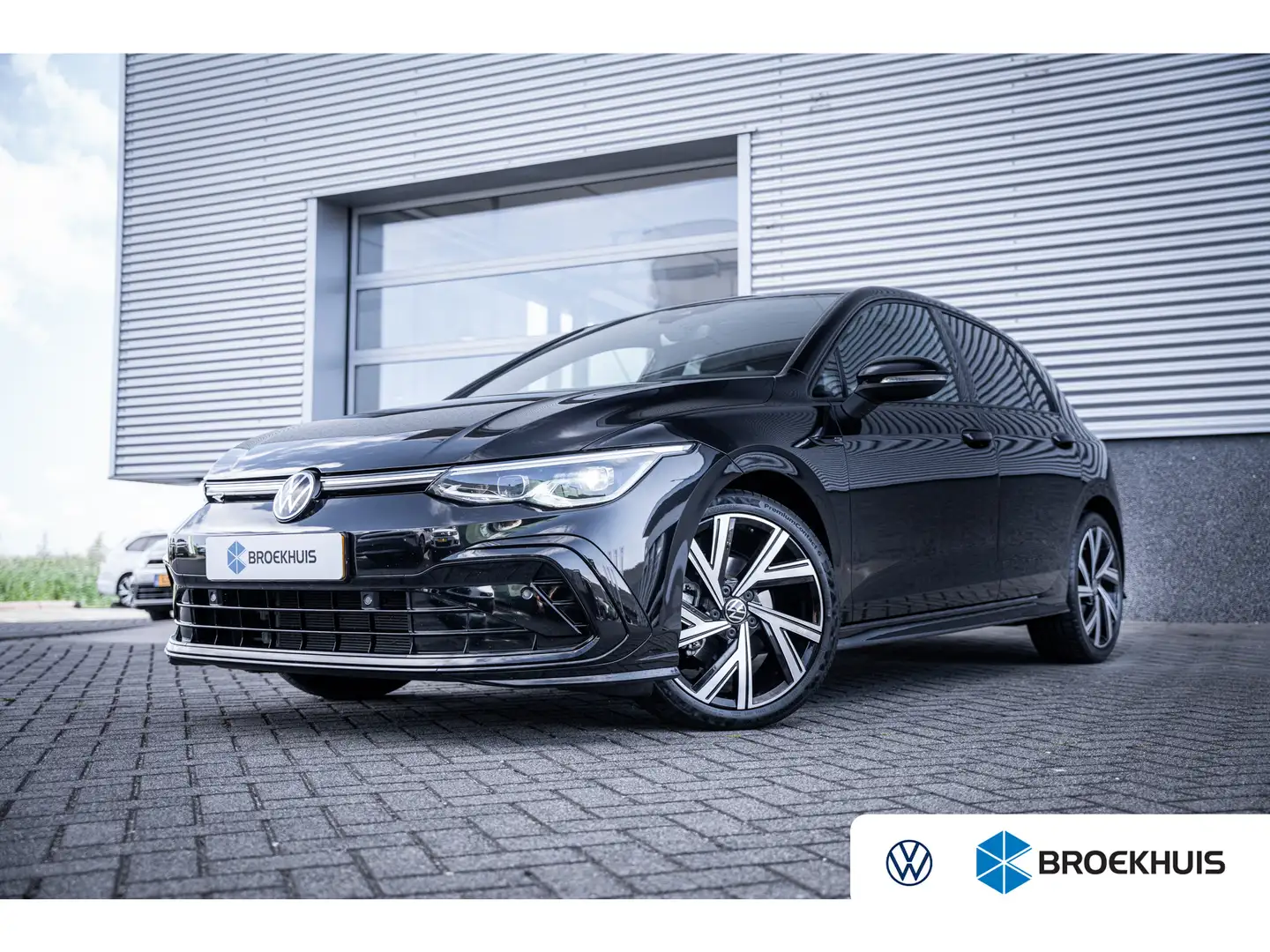 Volkswagen Golf 1.5 TSI R-Line Business+ Zwart - 1