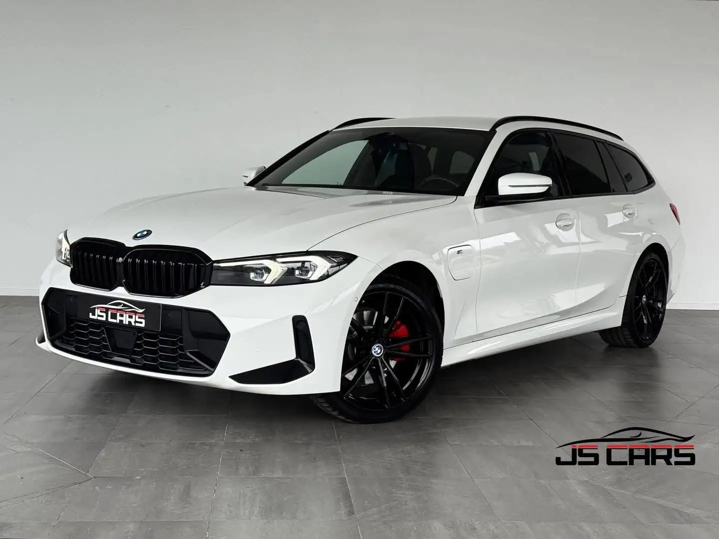 BMW 330 eAS Touring PHEV FULL PACKM-COCKPIT-CARPLAY-CAMERA Blanc - 1