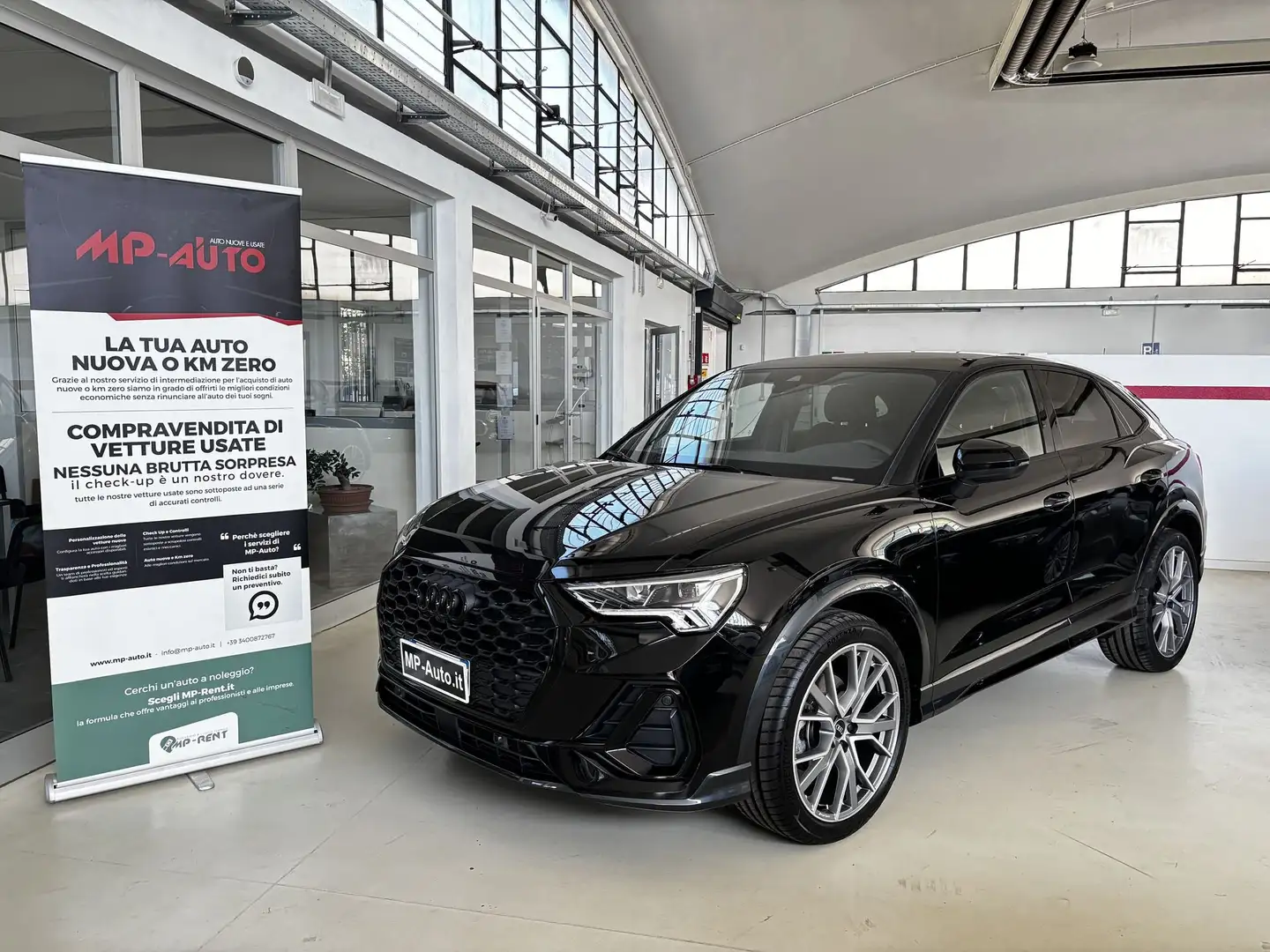 Audi Q3 SPB 35 TFSI S line edition SOLO 12000KM tua a 681 Schwarz - 1