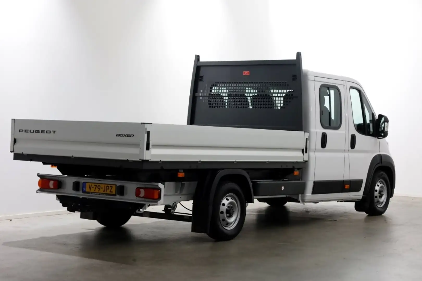 Peugeot Boxer 2.2 BlueHDi 140pk D.C. Open Laadbak Trekhaak 3000k Blanc - 2