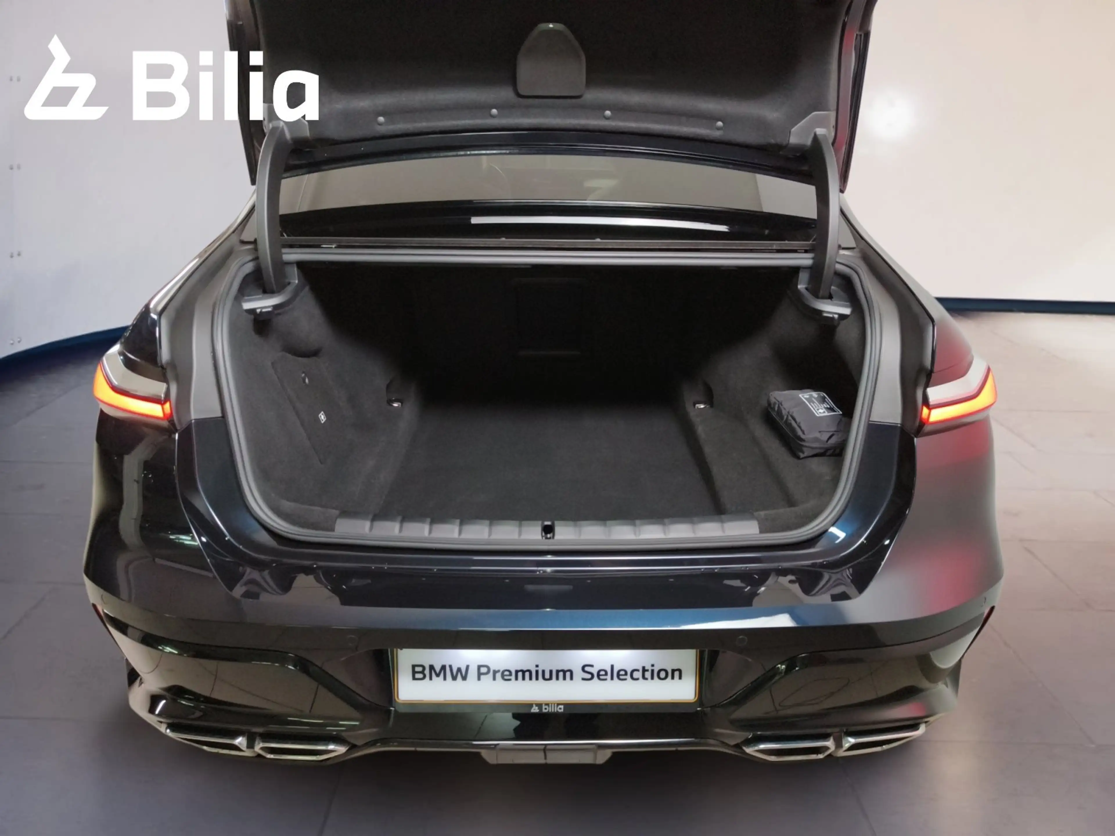 BMW 760 M760e xDrive — photo 9