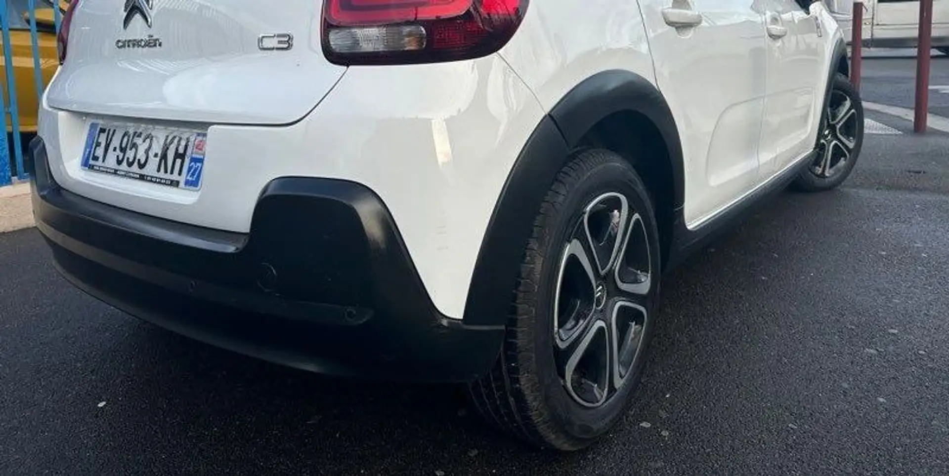 Citroen C3 Citroën II 1.2l 82ch FEEL ÉDITION garantie 6 mois Blanc - 2