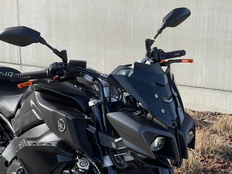 Yamaha MT-10 - foto 2