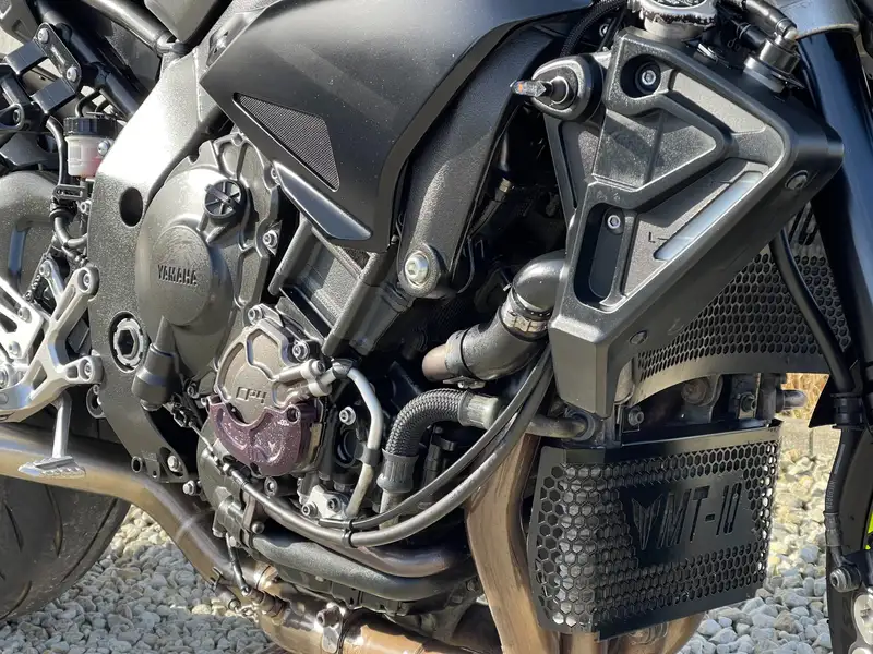 Yamaha MT-10 - foto 4