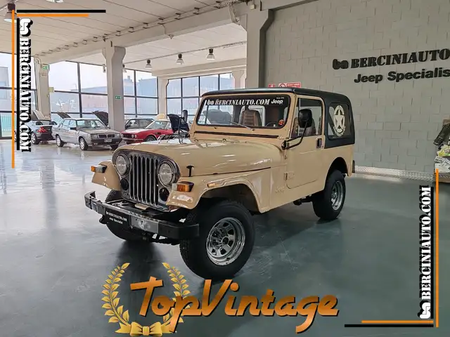 Jeep CJ-7 Jeep - CJ7 2.4 Isuzu Laredo