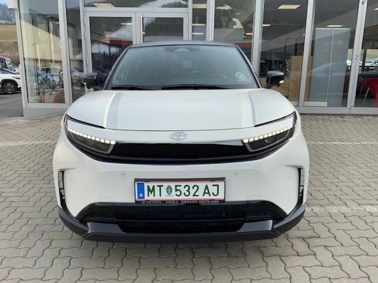 Toyota Urban Cruiser 135 kW AWD Lounge Weiß - 2