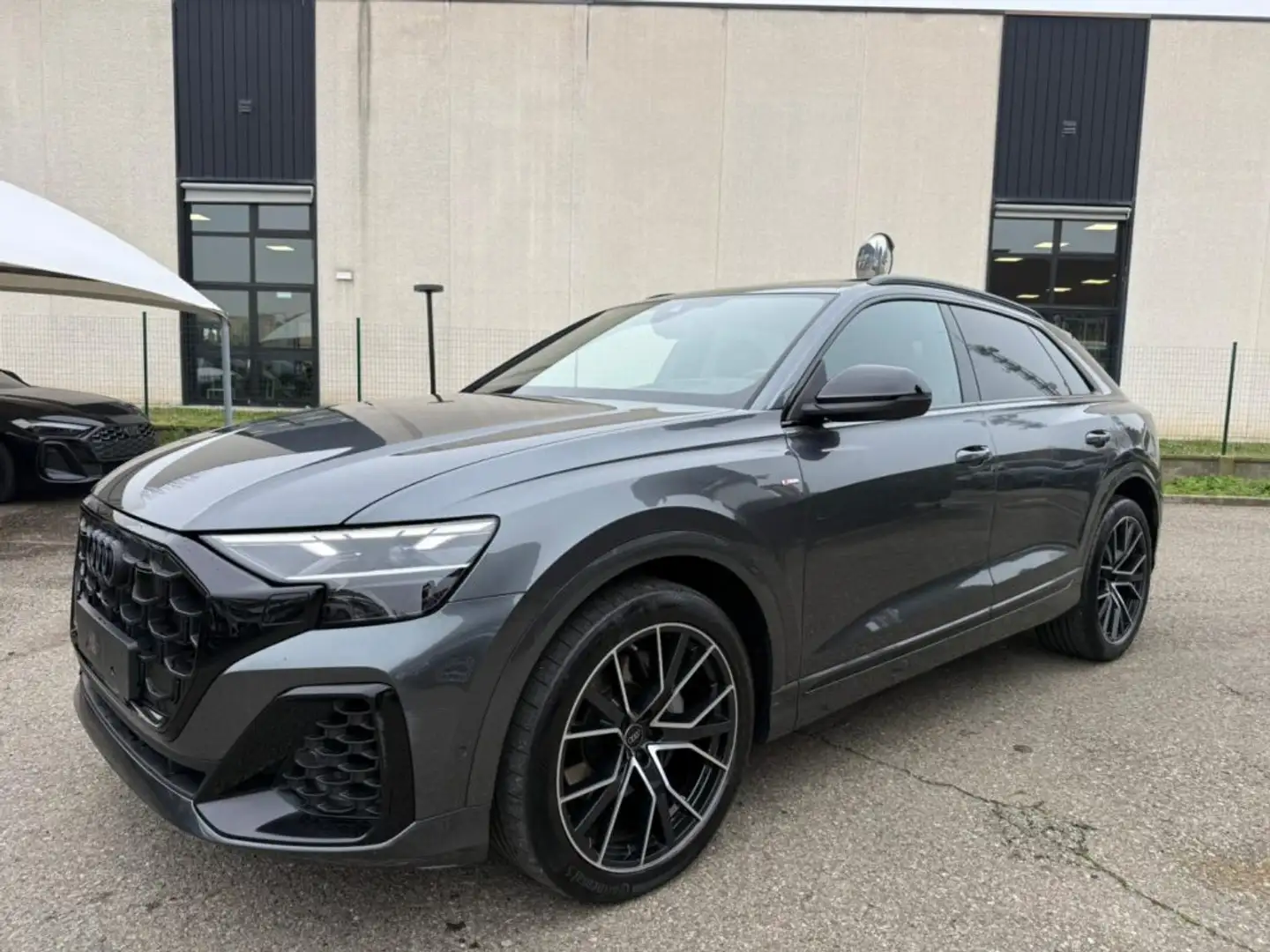 Audi Q8 50 TDI 286 CV quattro S line edition Black Pack Grigio - 1