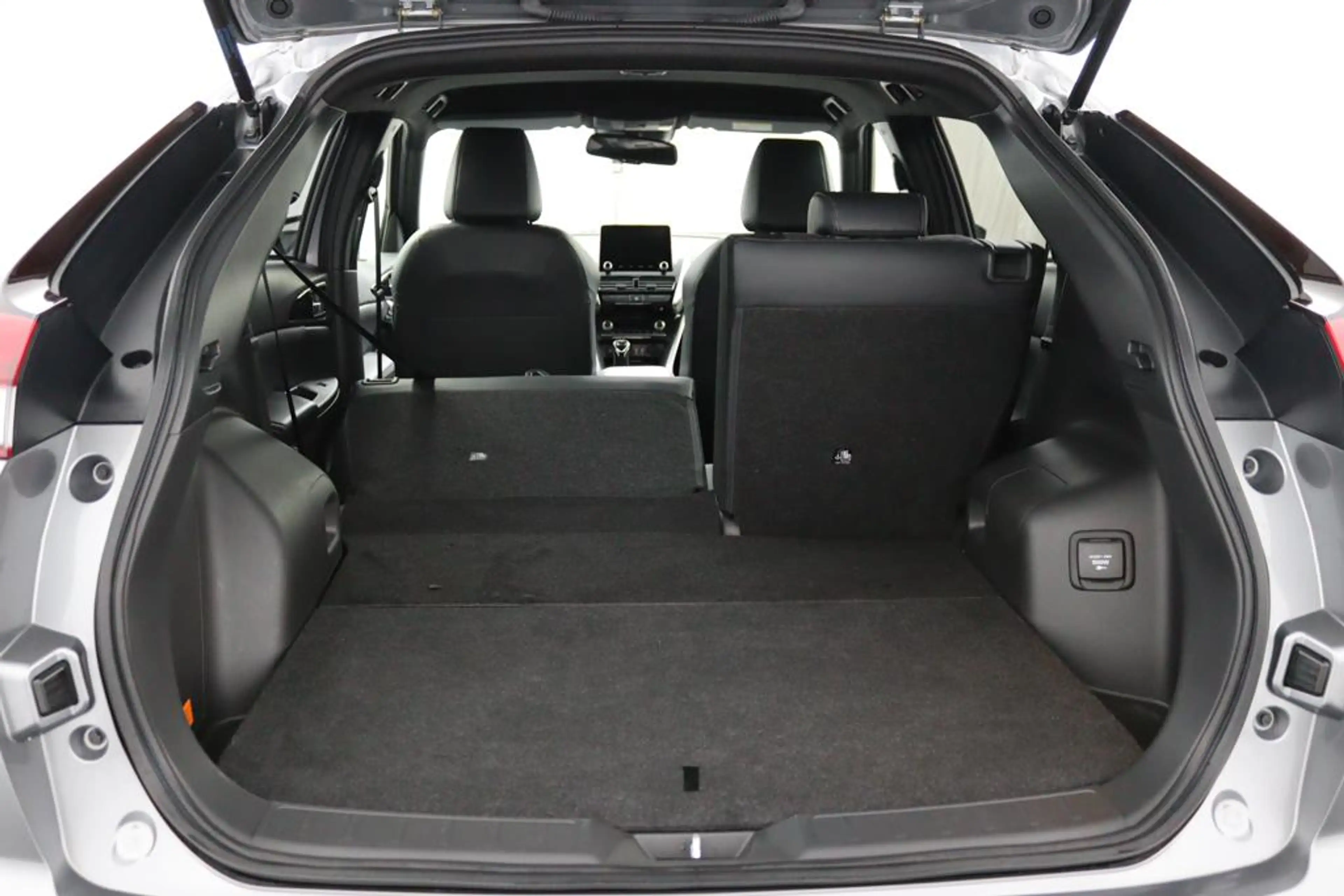 Mitsubishi Eclipse Cross 2.4 PHEV First Edition Trekhaak! Rijklaarprijs! — photo 30