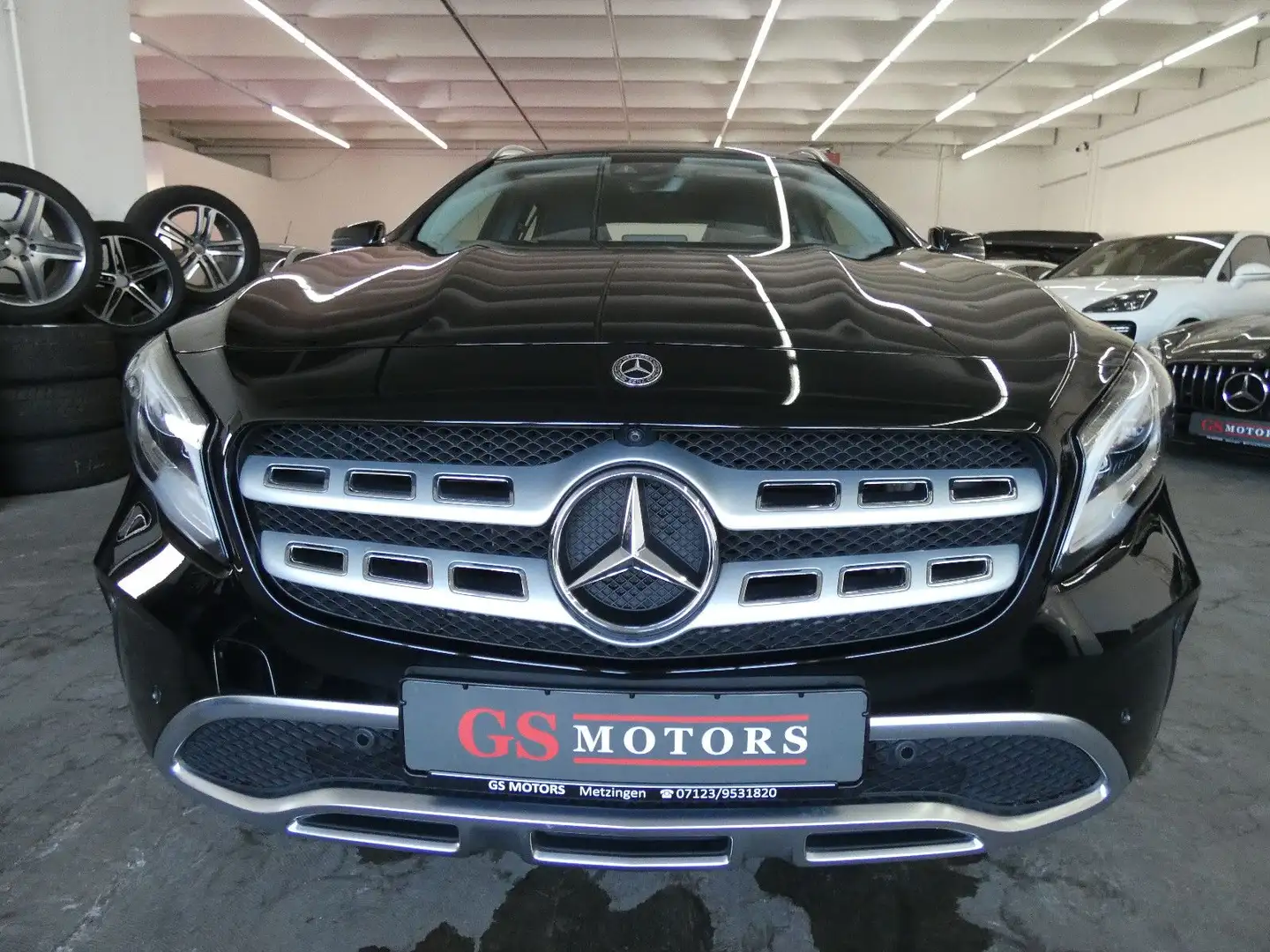 Mercedes-Benz GLA 180 URBAN PROGRESSIVE*LED*NAVI*360°CAM Schwarz - 2