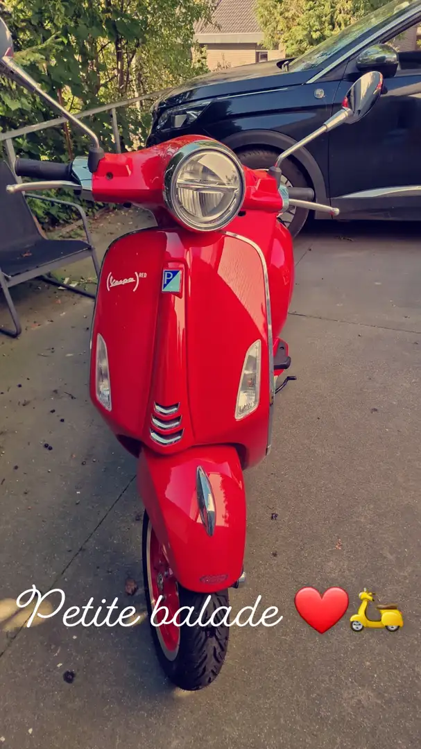 Vespa Primavera 50 Édition RED Rouge - 1