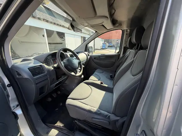 Peugeot Expert view 10