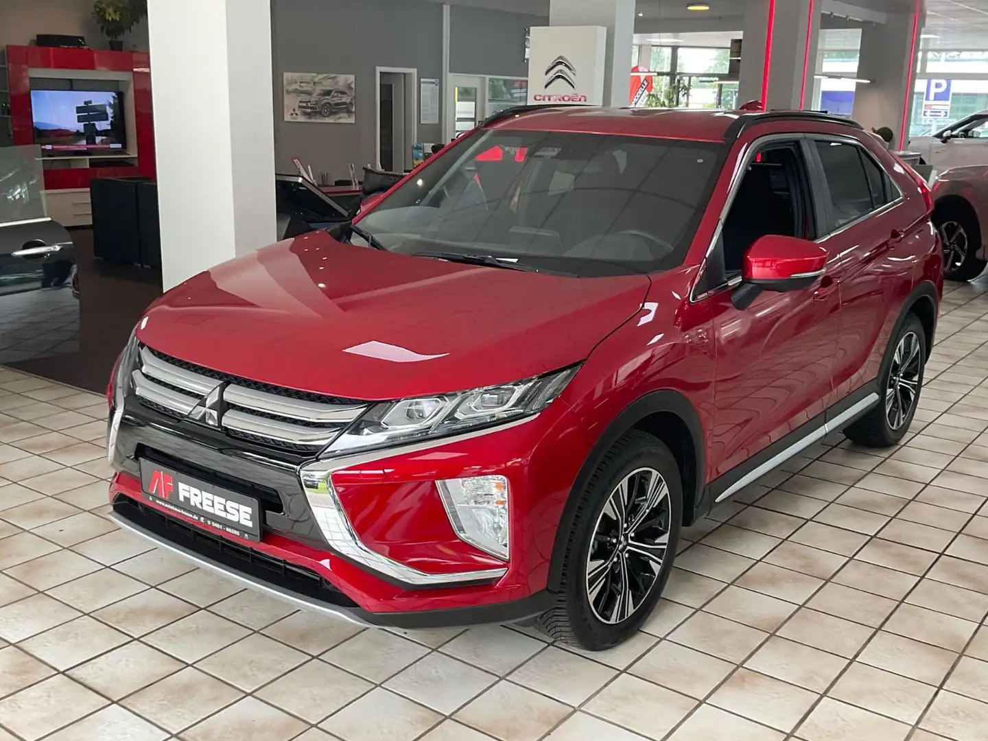 Mitsubishi Eclipse Cross Diamant Edition+ 2WD Roşu - 1
