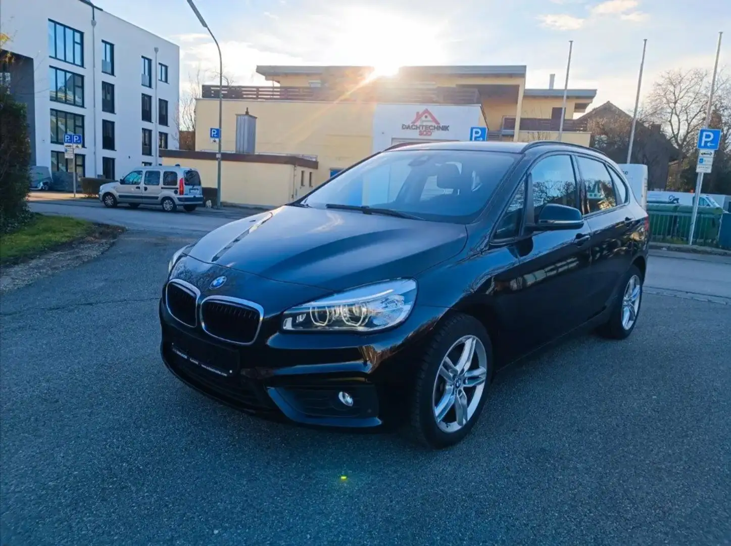 BMW 218 Advantage * Scheckheft * Top Schwarz - 2
