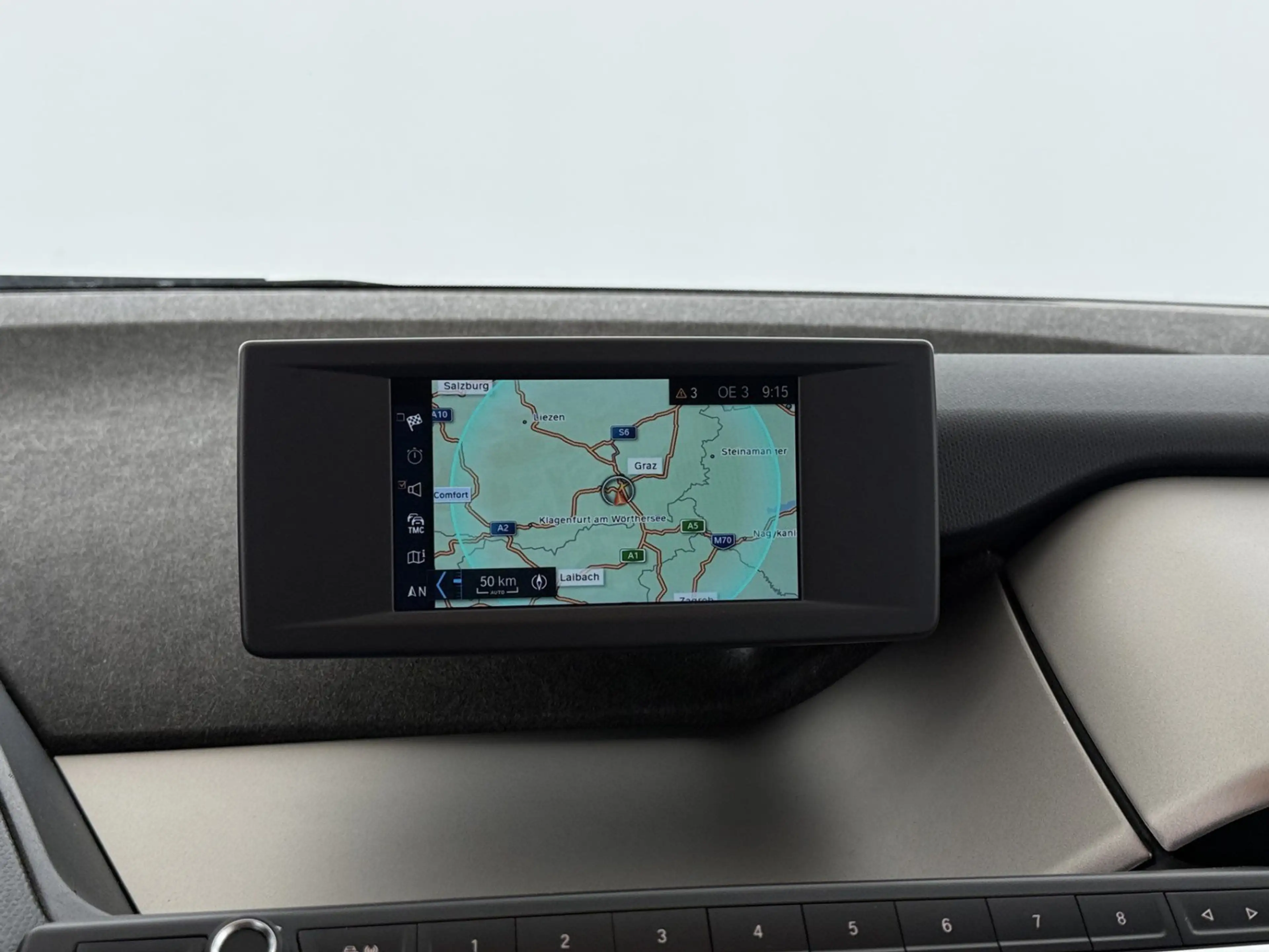 BMW i3 120Ah Aut LED NAVI TEMPOMAT PARKHILFE — photo 17