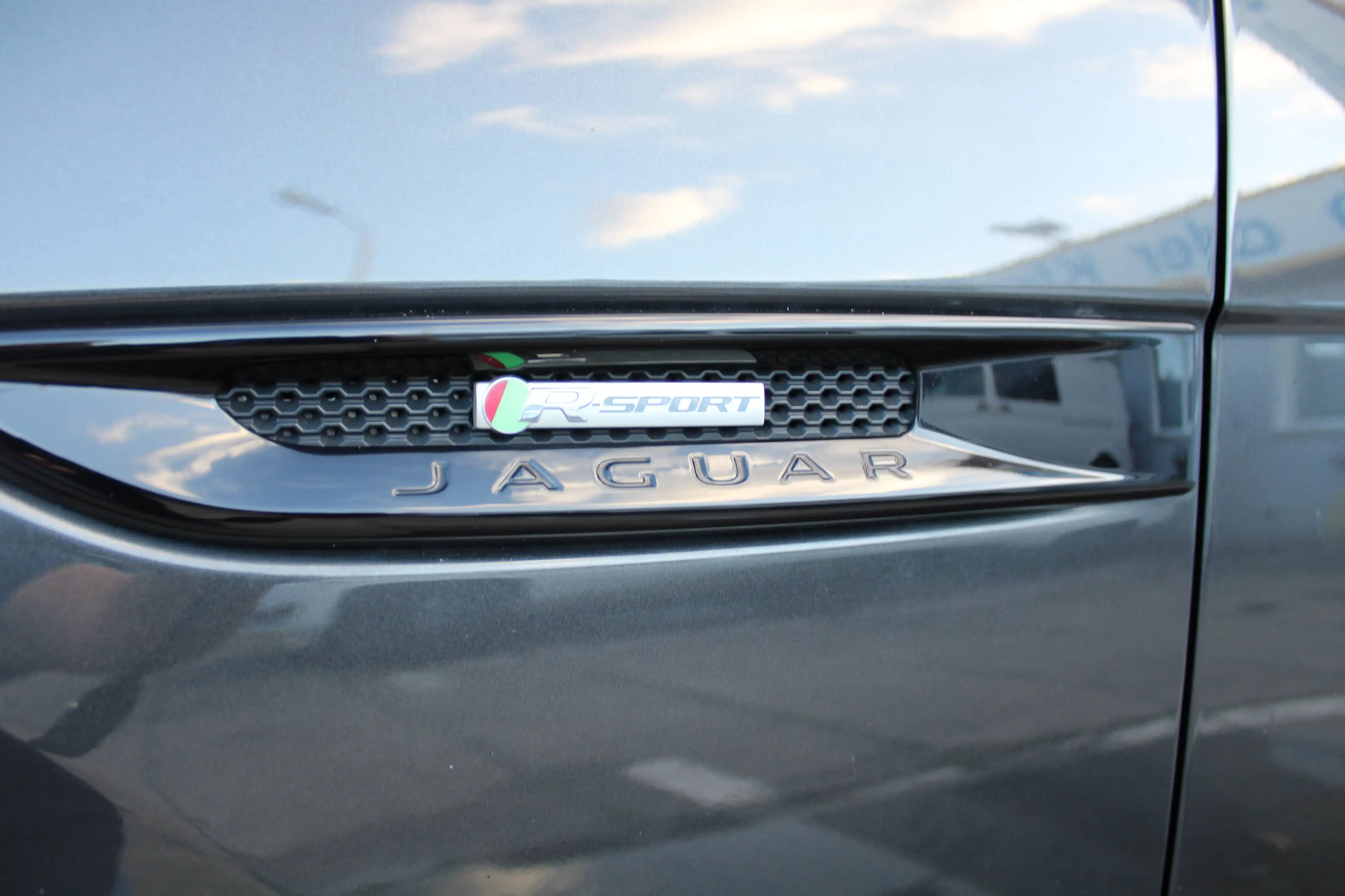 Jaguar F-Pace F-Pace Diesel 30d AWD R-Sport — photo 6