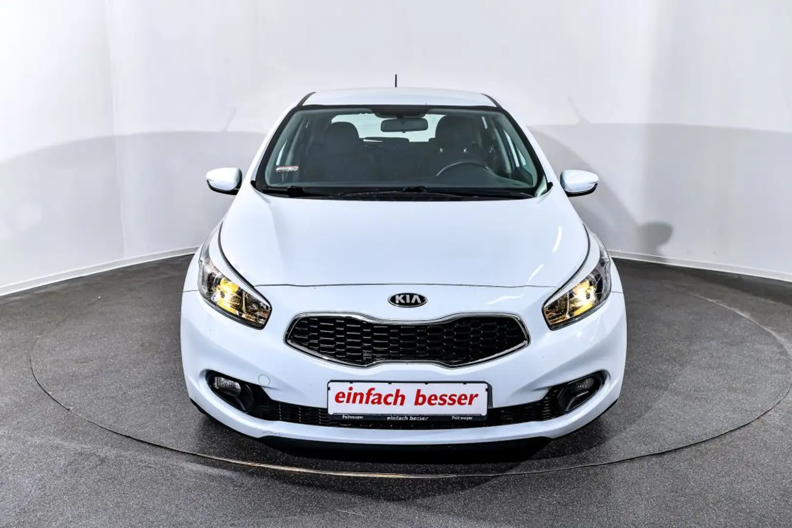 Kia Ceed / cee'd 1.4 CVVT Attract plus Weiß - 2