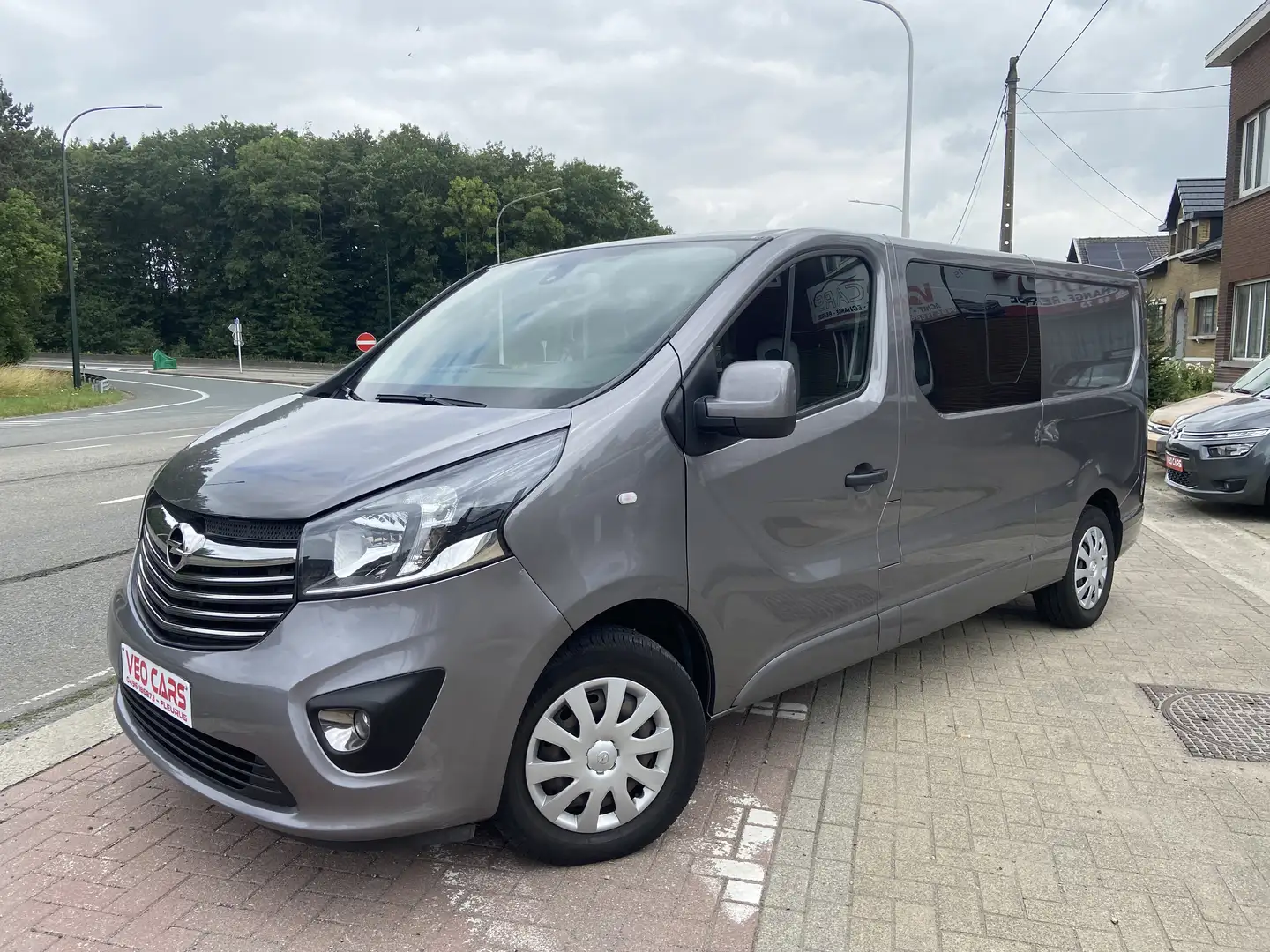 Opel Vivaro 1.6 CDTi Double Cabine / GPS / Caméra / Cruise Gris - 2