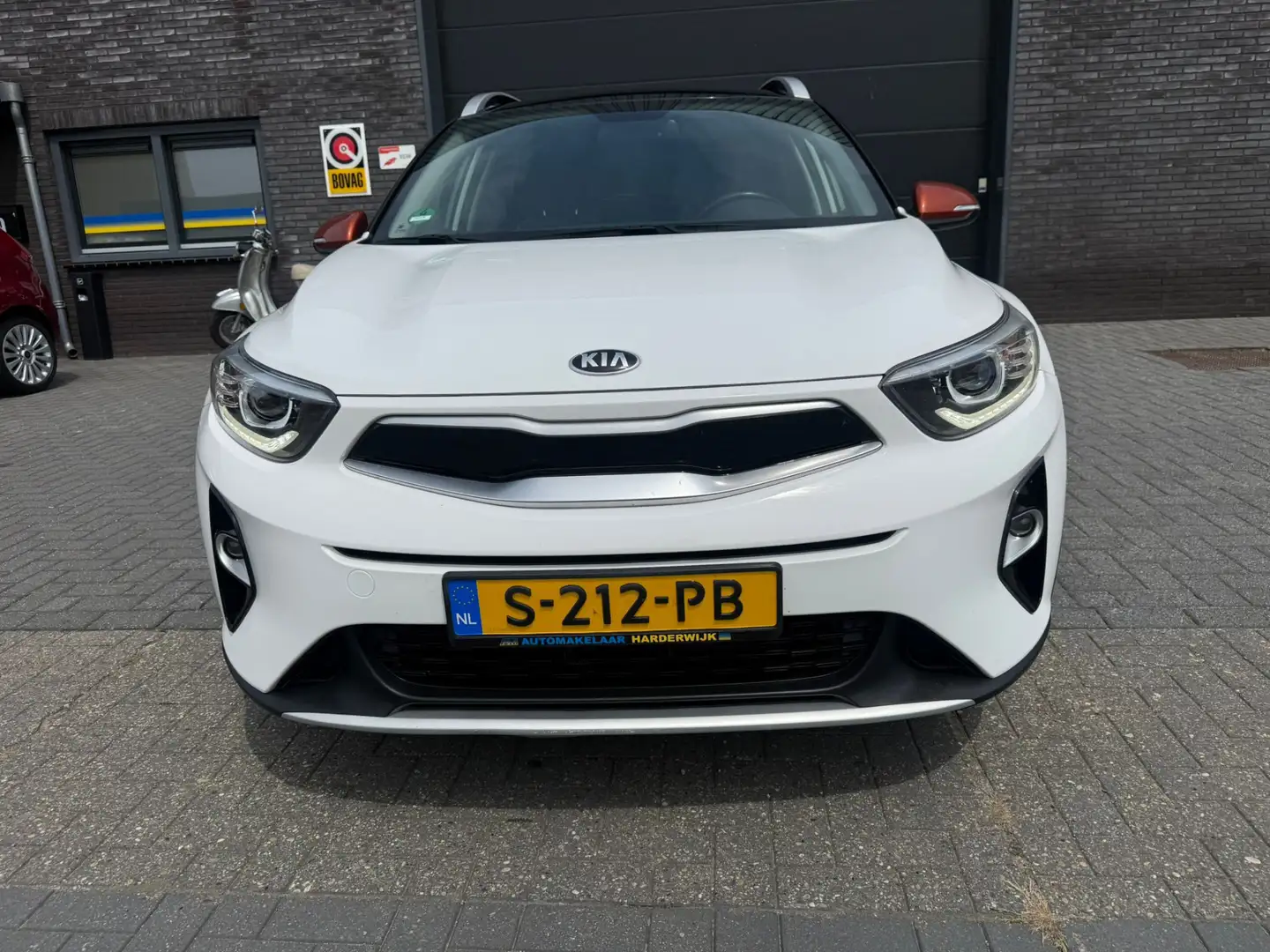 Kia Stonic 1.4 MPi | 12MND GARANTIE | AUTOMAAT | NAVI | CAMER Wit - 2
