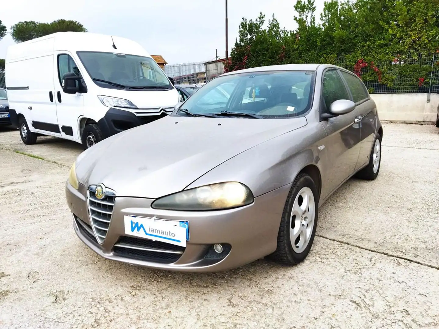 Alfa Romeo 147 1.9jtm 120cv CLIMA STEREO FENDINEBBIA Grigio - 1
