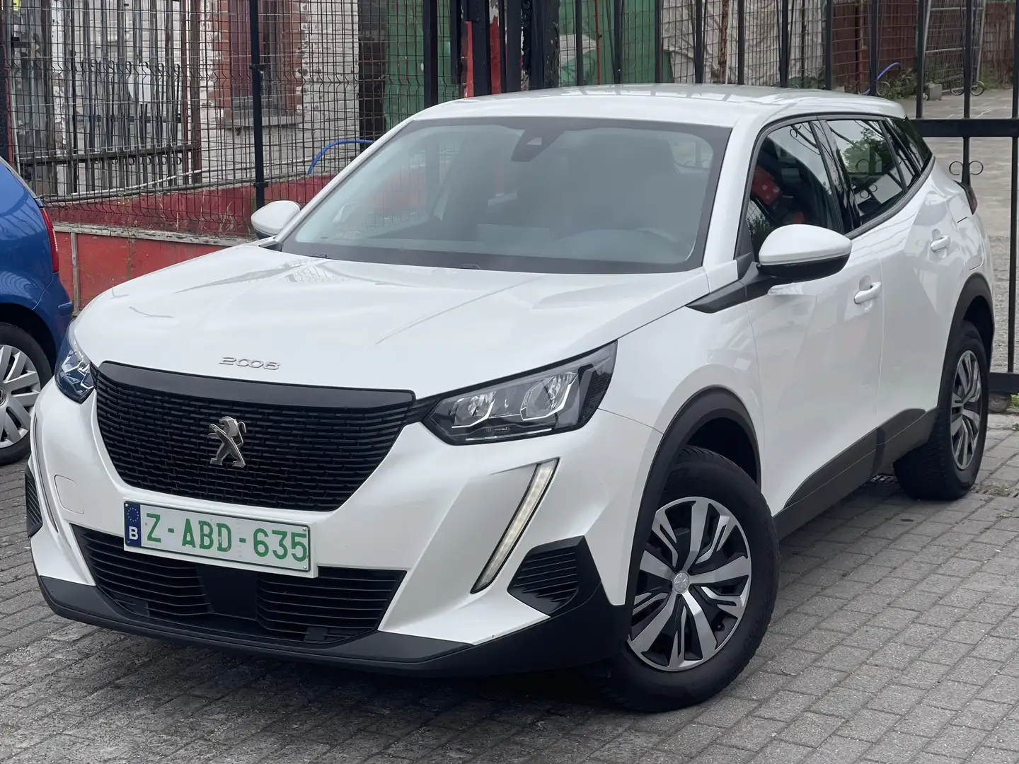 Peugeot 2008 1.5 BlueHDi / Garantie 12 Mois / 1er Main / Carnet Blanc - 1
