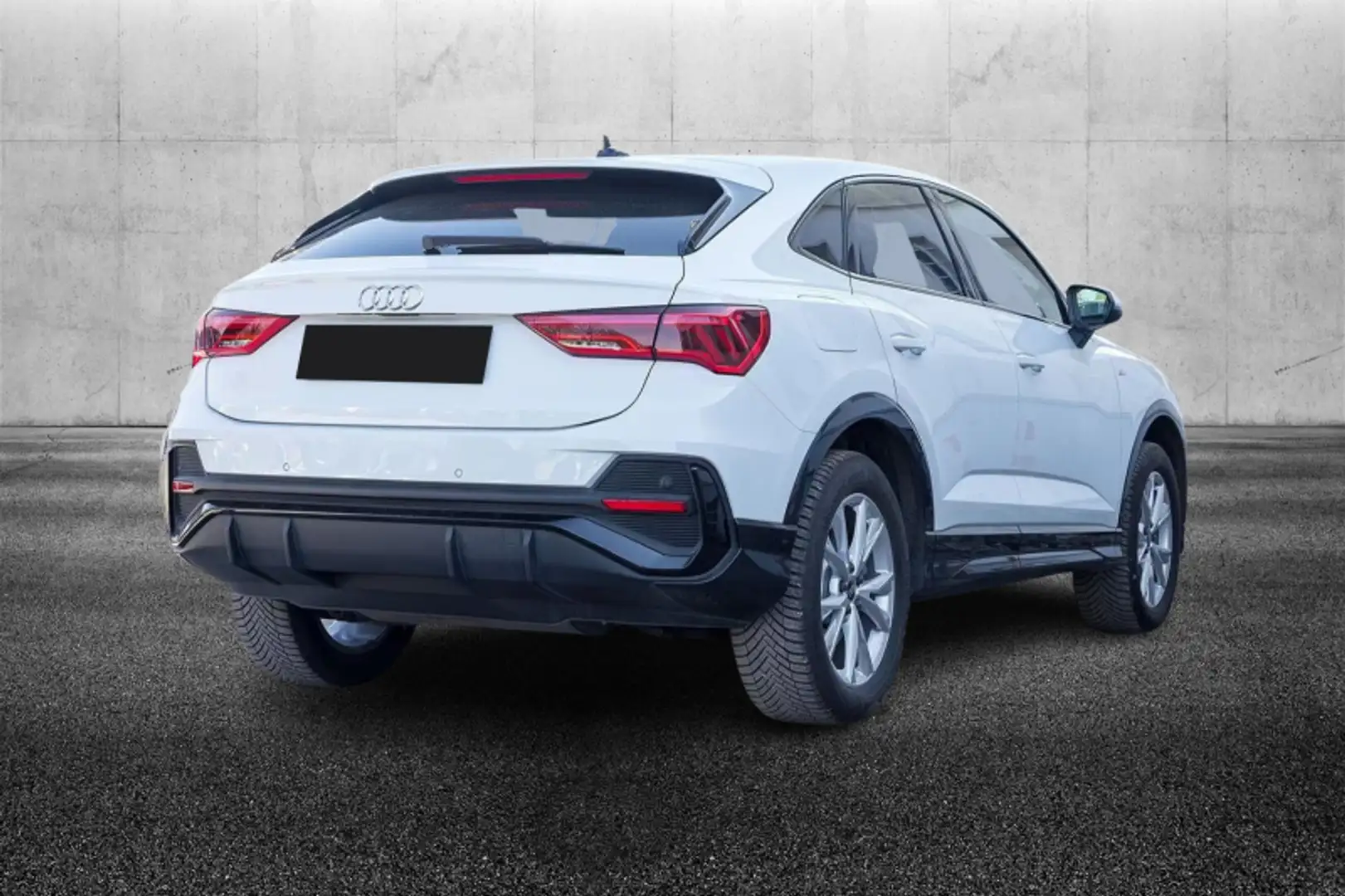 Audi Q3 SPB 45 TFSI e S tronic S line edition Bianco - 2