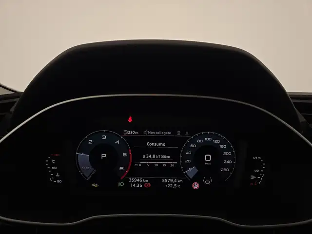 Audi Q3 view 15