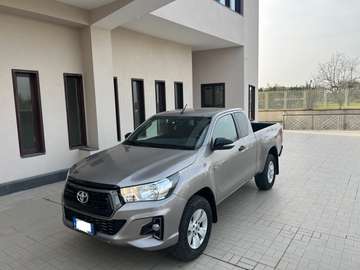 Hilux 2.4 d-4d  cab Executive 4wd