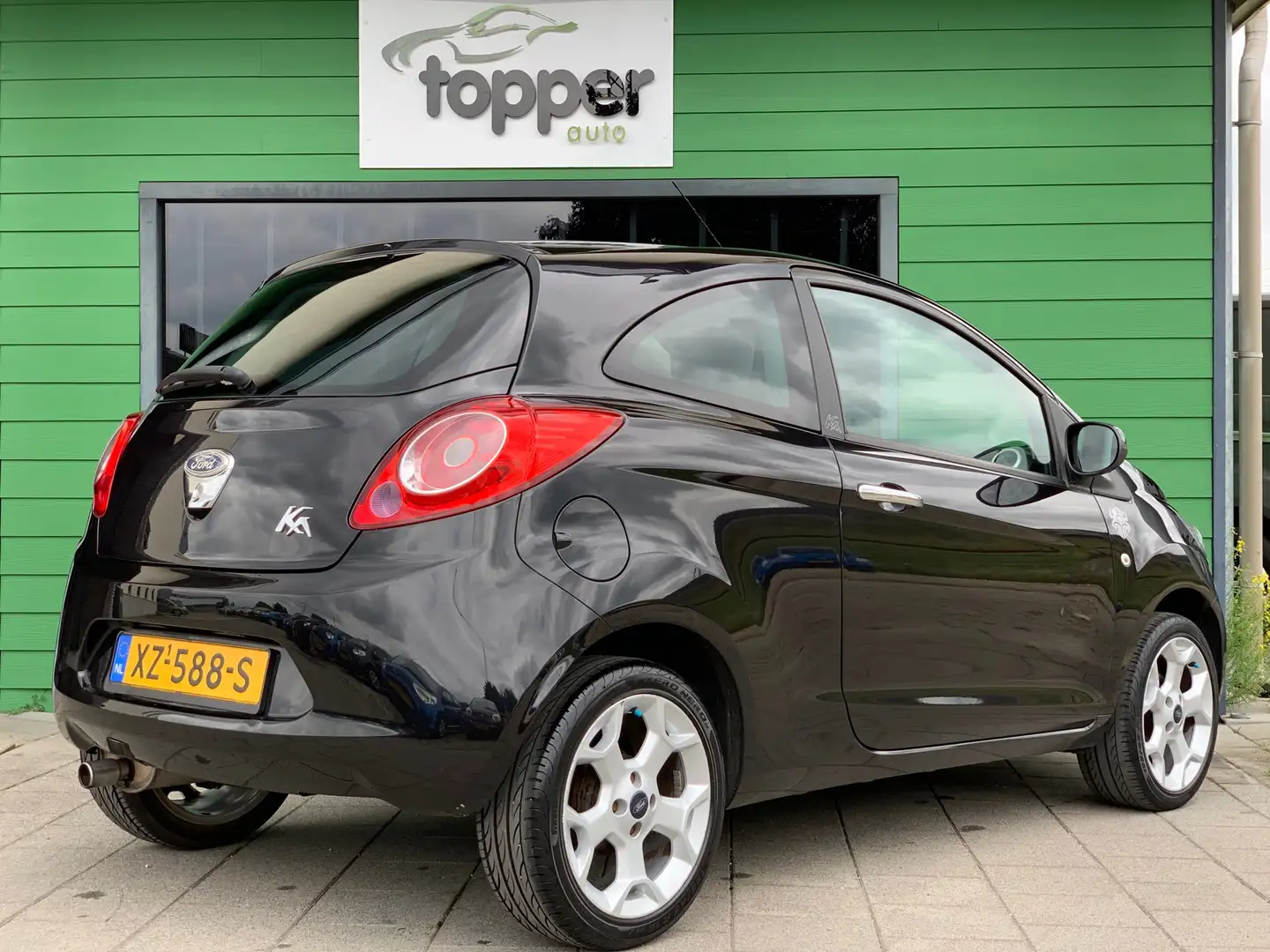 Ford Ka/Ka+ 1.2 Cool&Sound | Met Nieuwe APK | Airco | Černá - 2