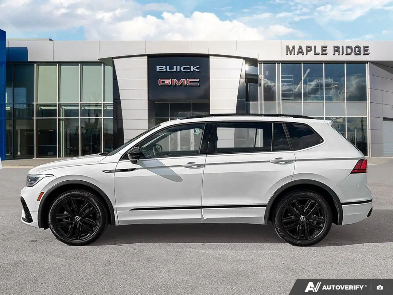Volkswagen Tiguan photo Volkswagen Tiguan