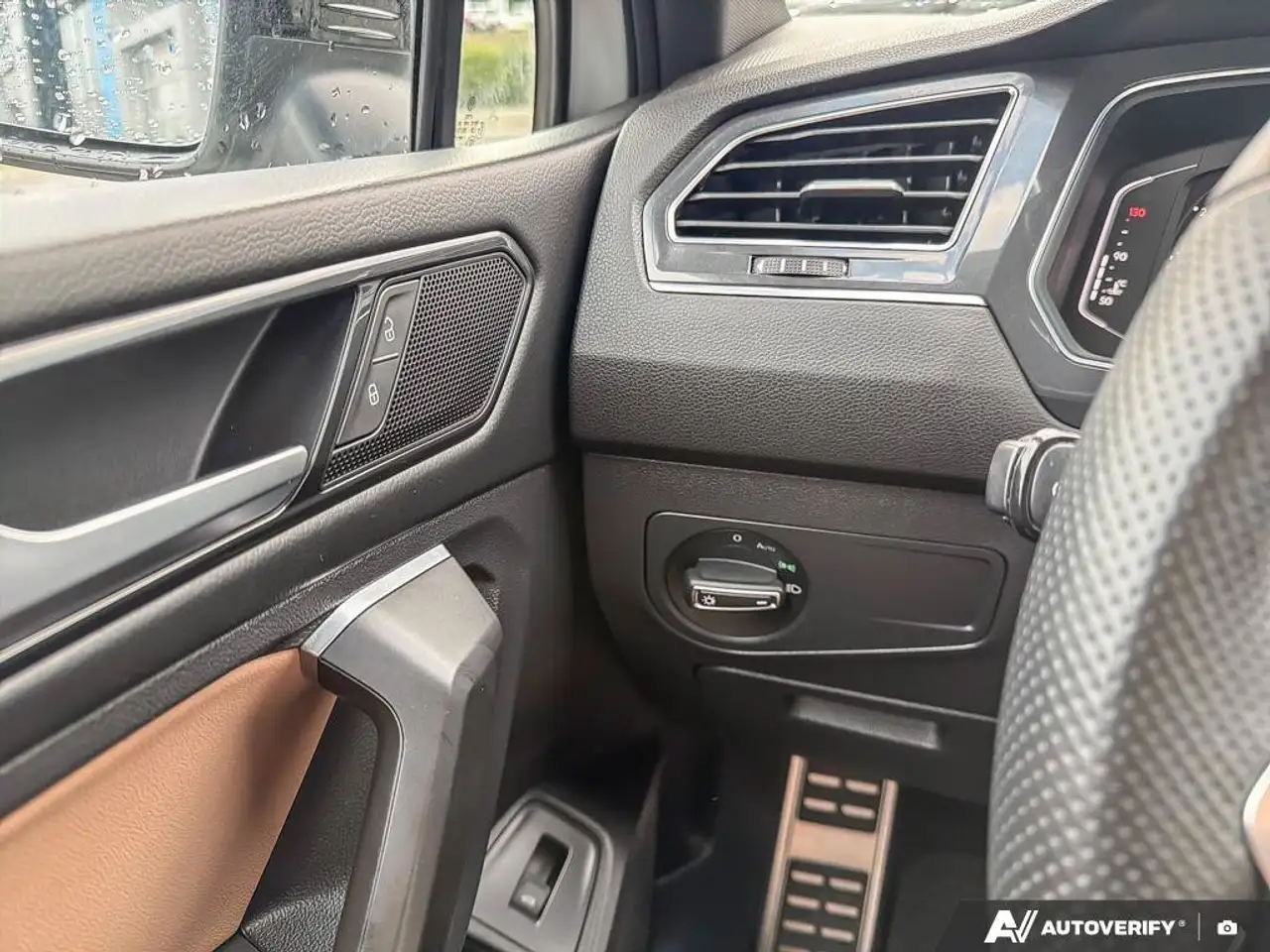 Volkswagen Tiguan photo Volkswagen Tiguan