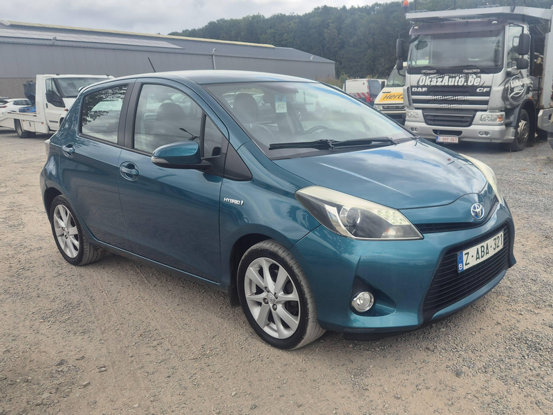 Toyota Yaris Yaris Hybrid 1.5i VVT- boîte automatique — photo 2