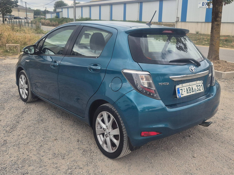 Toyota Yaris Yaris Hybrid 1.5i VVT- boîte automatique — photo 5