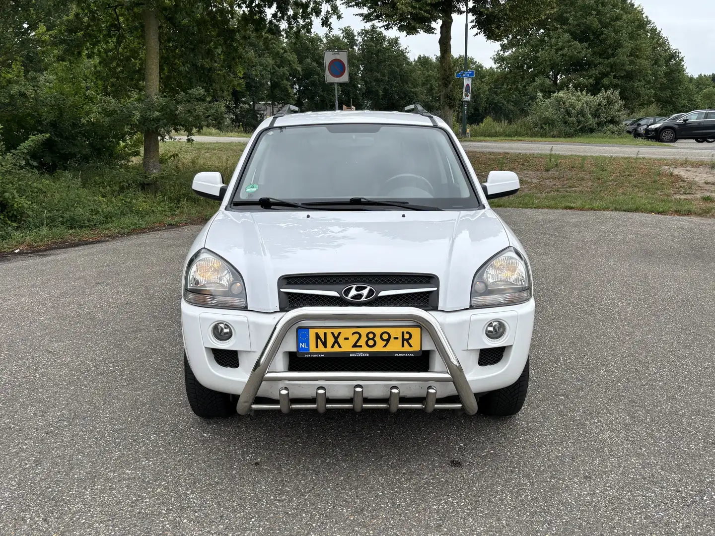 Hyundai TUCSON 2.0i Active trekhaak, airco, netjes onderhouden Blanco - 2