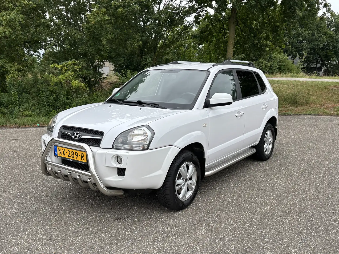 Hyundai TUCSON 2.0i Active trekhaak, airco, netjes onderhouden Blanco - 1