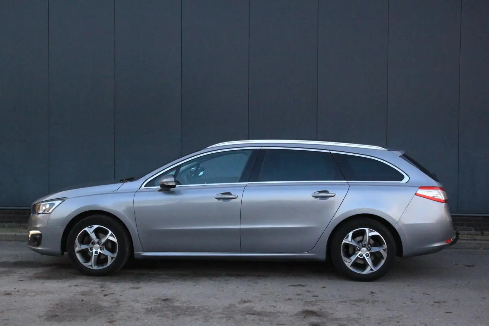 Peugeot 508 SW 1.6 e-HDi Blue Lease Executive Panorama/Navigat Gris - 2
