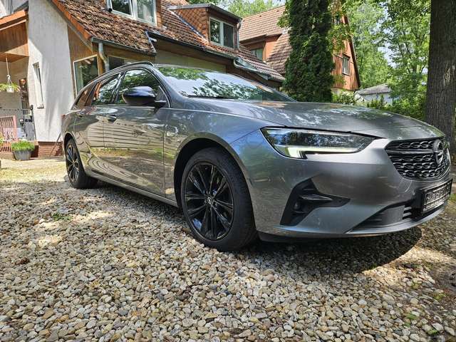Imagine Opel Insignia Sports Tourer 1.5 Diesel Business Elegance