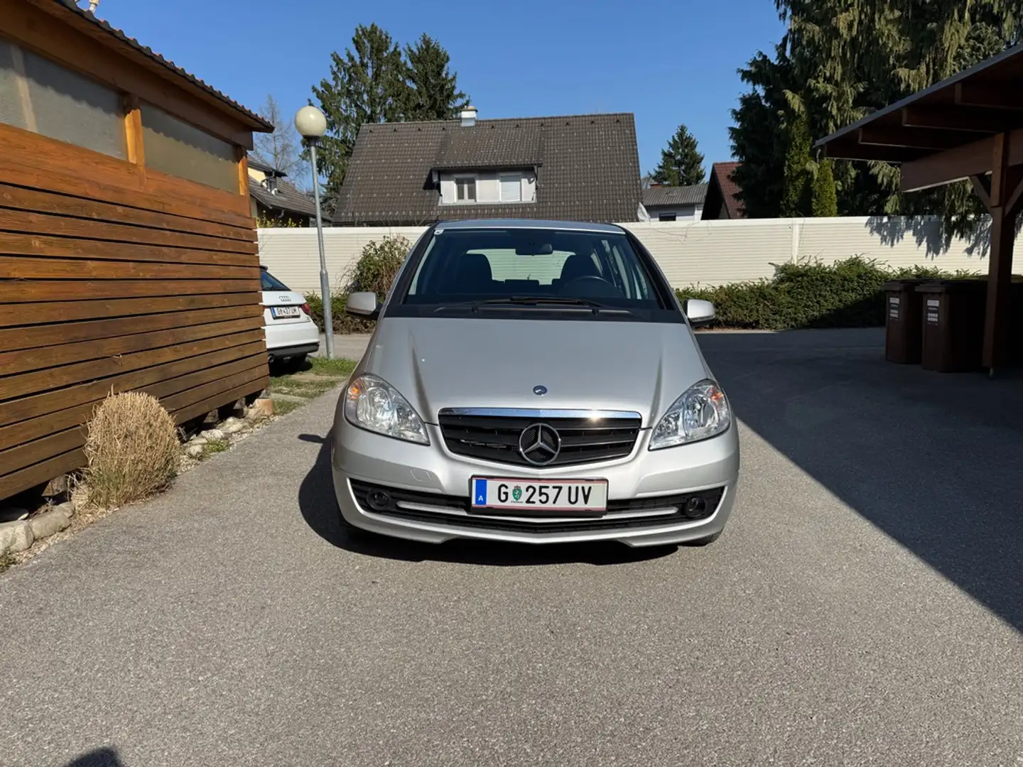 Mercedes-Benz A 160 A 160 A-Edition BlueEfficiency A-Edition Silber - 2