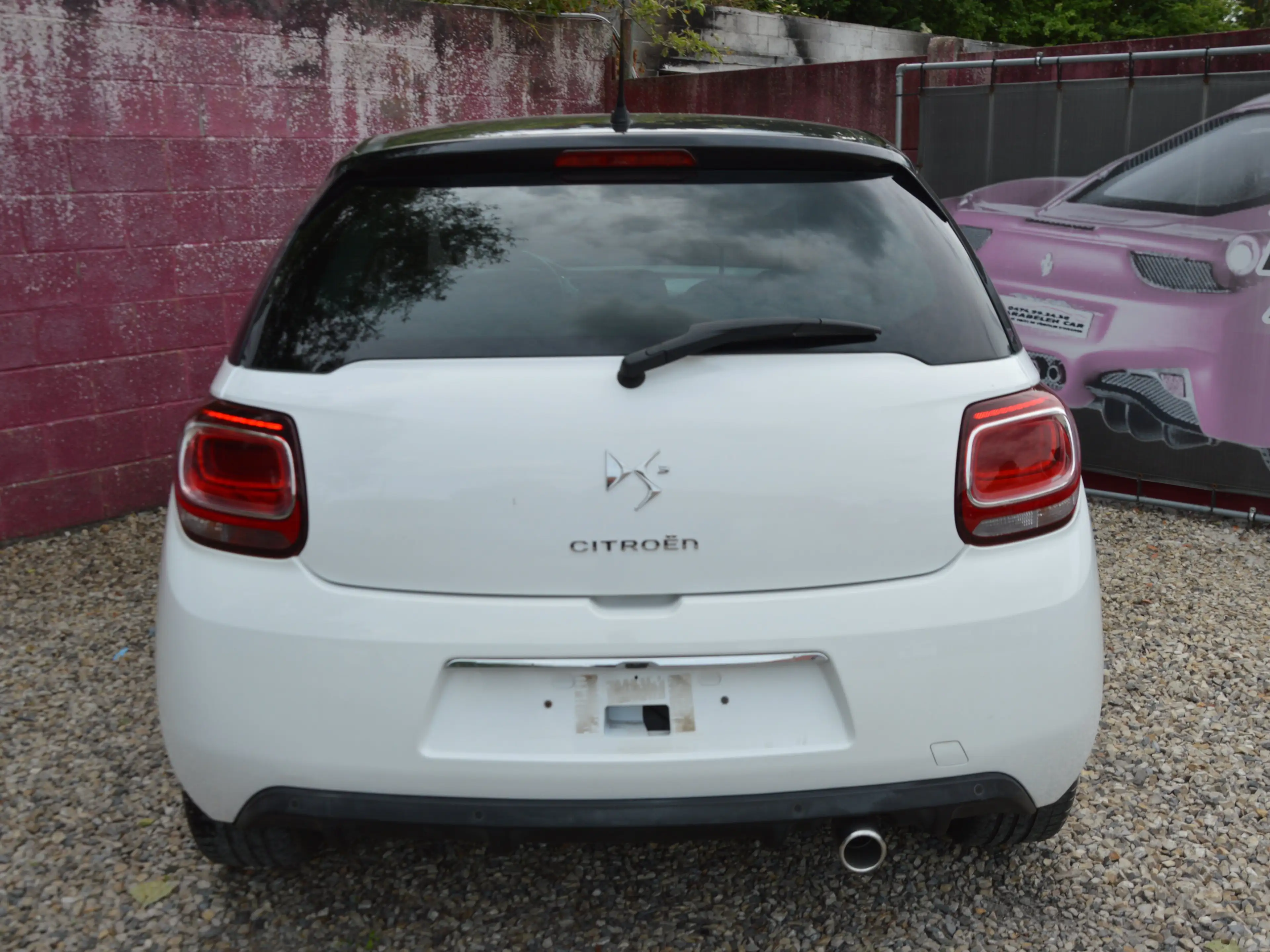 Citroen DS3 1.6e-HDi So Chic NAV CAM CLIM CRUIS 165.597KM — photo 6