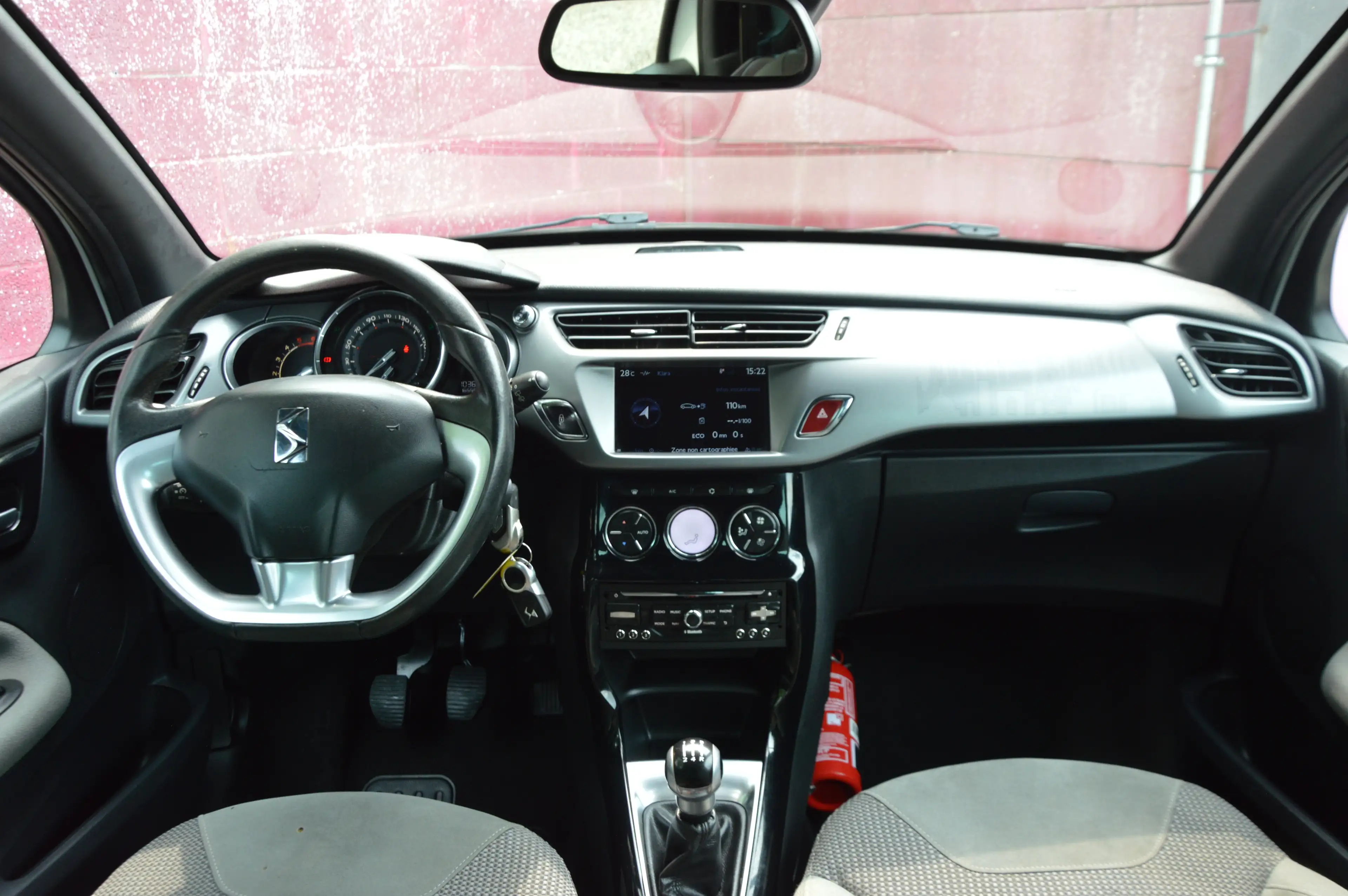 Citroen DS3 1.6e-HDi So Chic NAV CAM CLIM CRUIS 165.597KM — photo 13