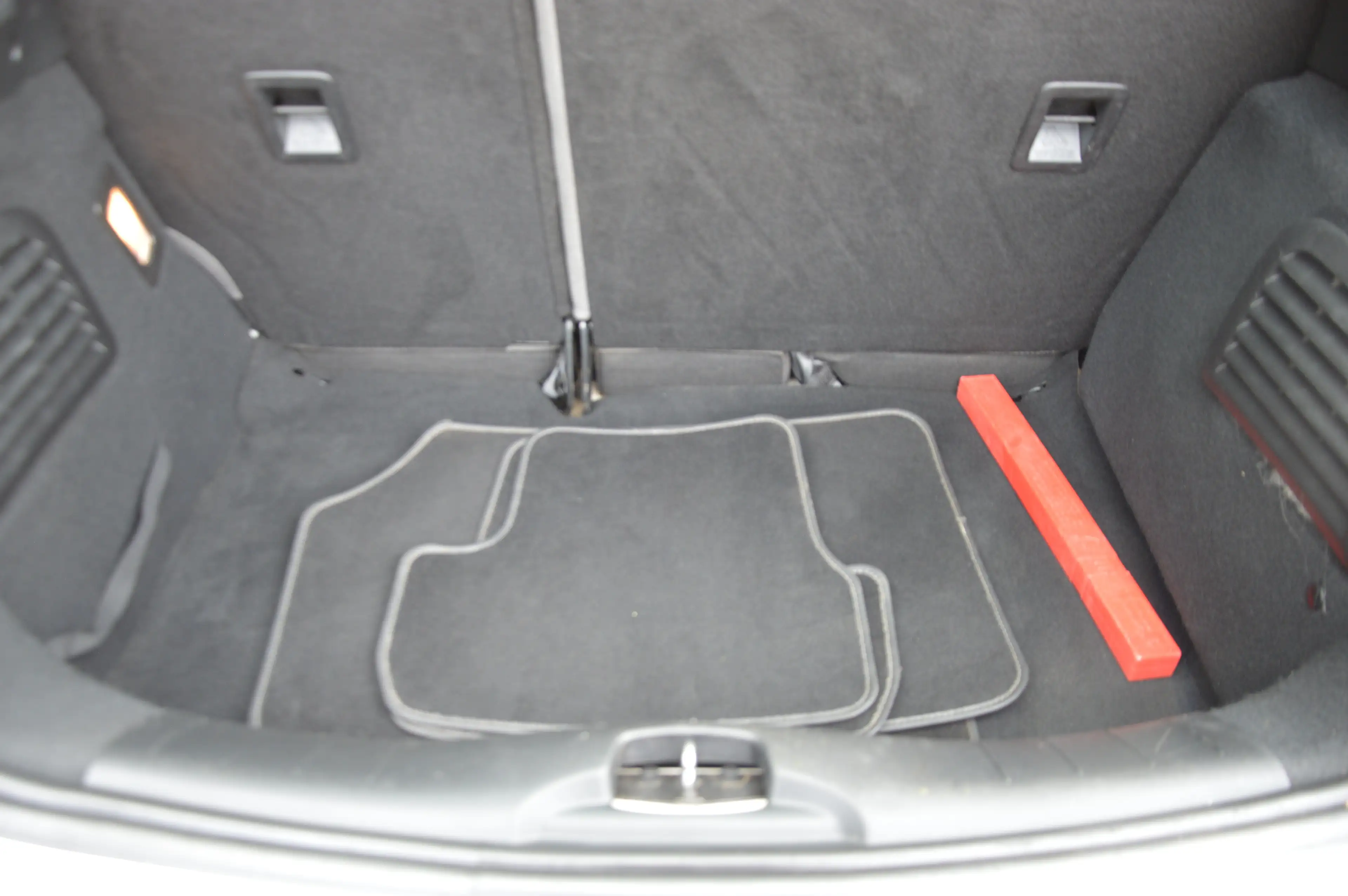 Citroen DS3 1.6e-HDi So Chic NAV CAM CLIM CRUIS 165.597KM — photo 10