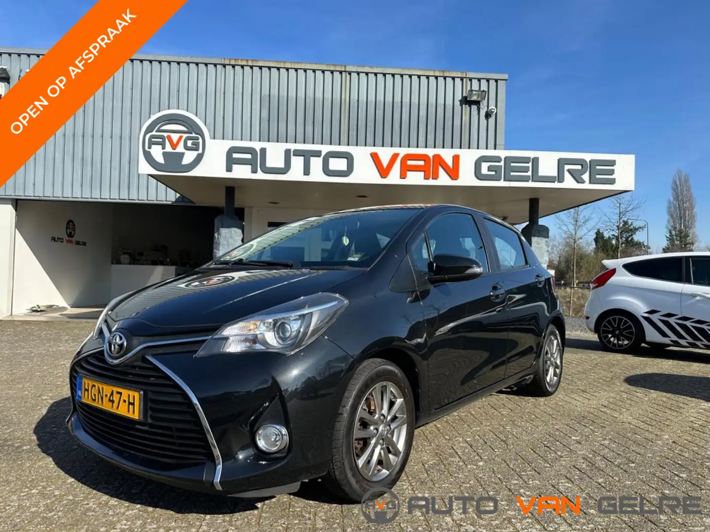 Toyota Yaris 1.0 VVT-i Zwart 5drs 1.0 benzine Facelift Camera S Noir - 1