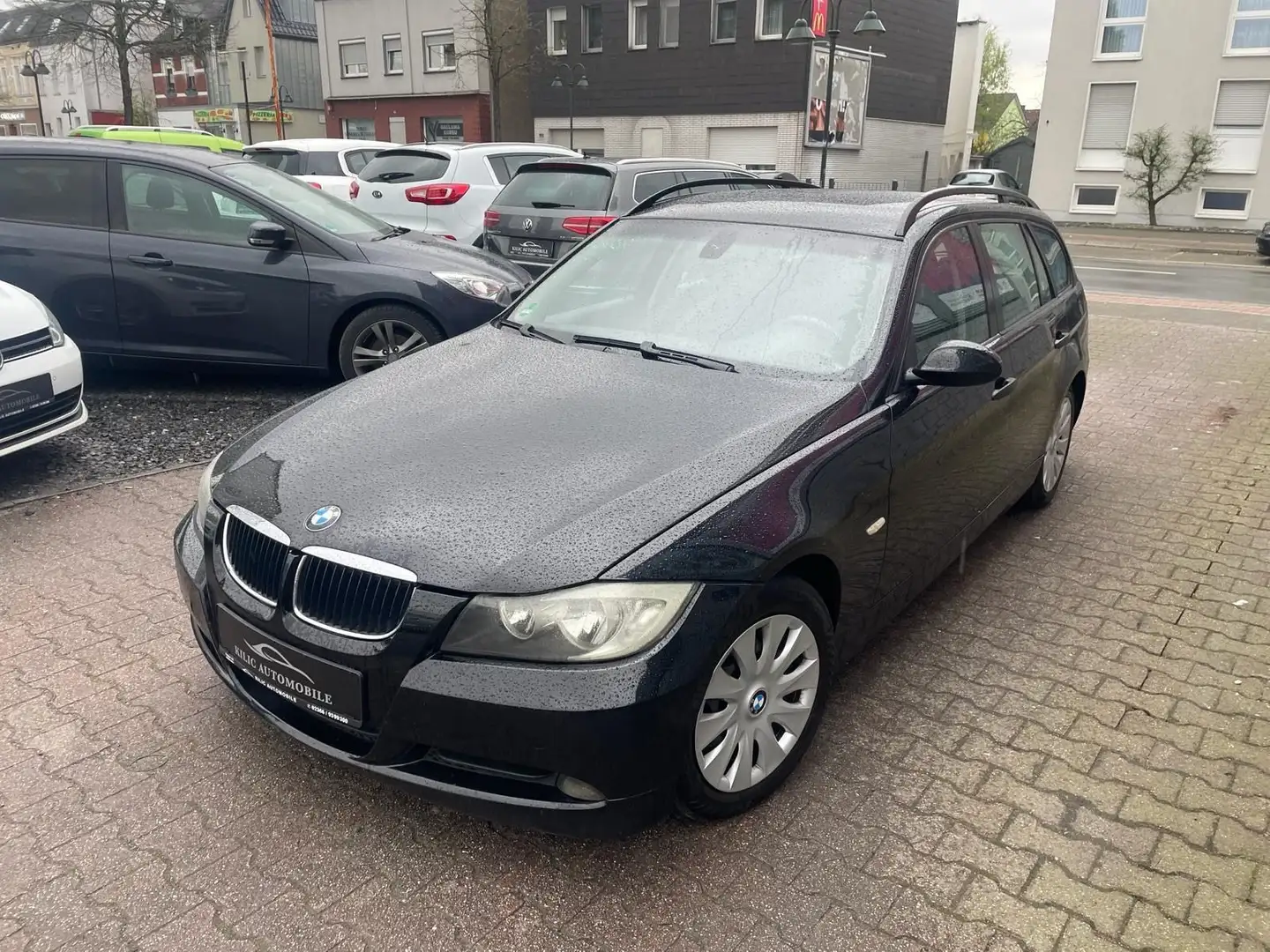 BMW 318 d Klima*Einparkhilfe*Sportsitze Schwarz - 2