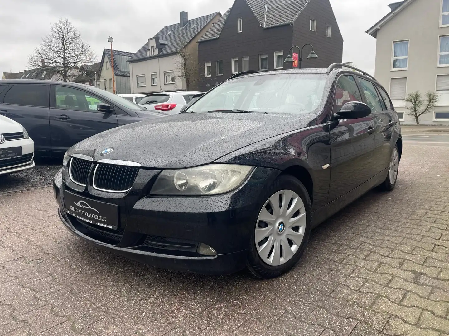 BMW 318 d Klima*Einparkhilfe*Sportsitze Schwarz - 1